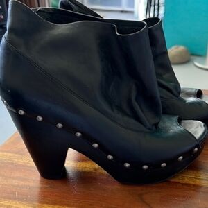 Black Matisse Leather Peep-Toe Ankle Boots 8